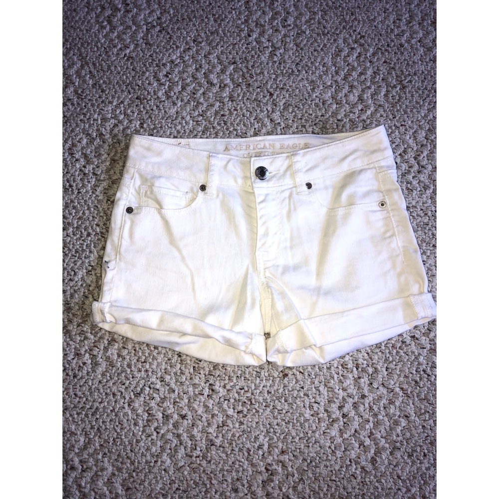 American Eagle Midi White Shorts